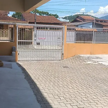 Ap 3 Dorm Com 1 Suite Varanda Vista Mar Na Martim De Sa Caraguatatuba Exterior photo